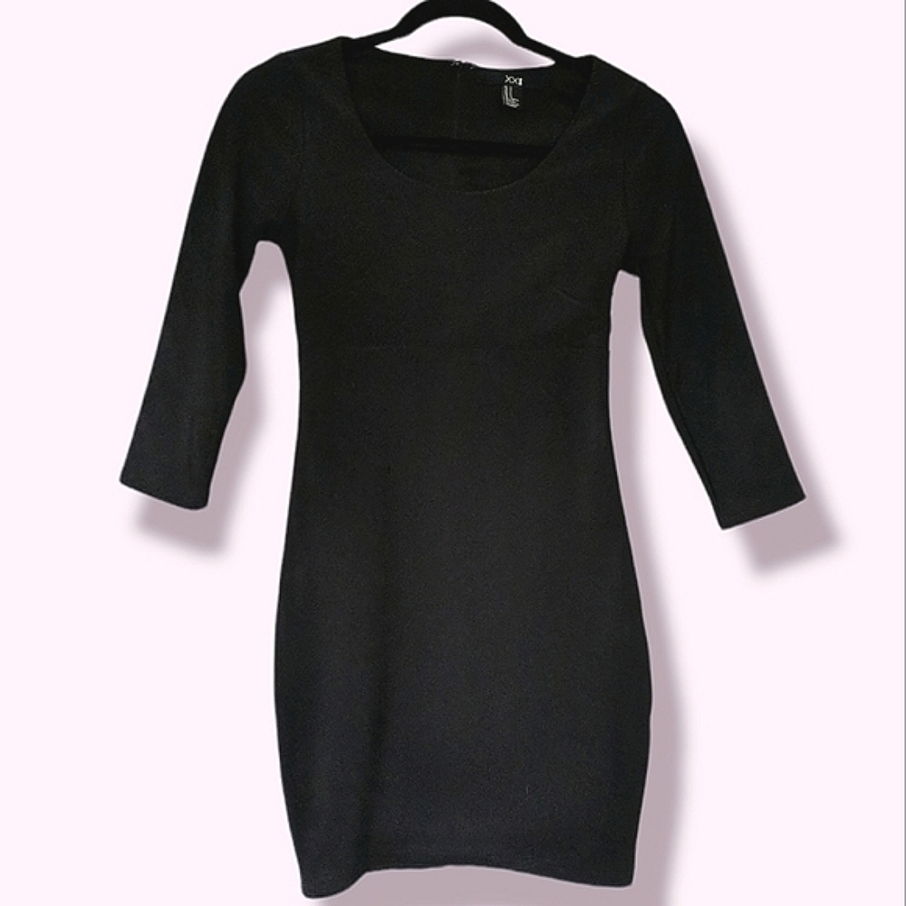 ✨2/25 Forever 21 short black bodycon dress, size small